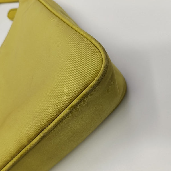 Re-Edition2000 Mini Nylon Yellow