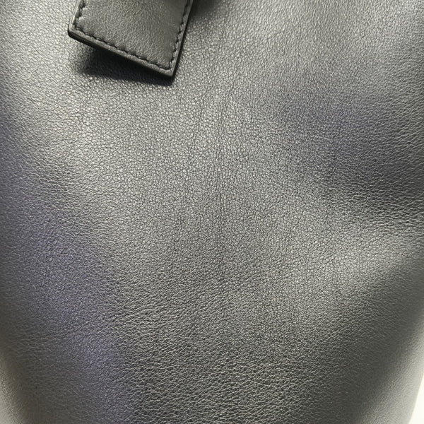 Pebble Bucket Mini Calfskin Black