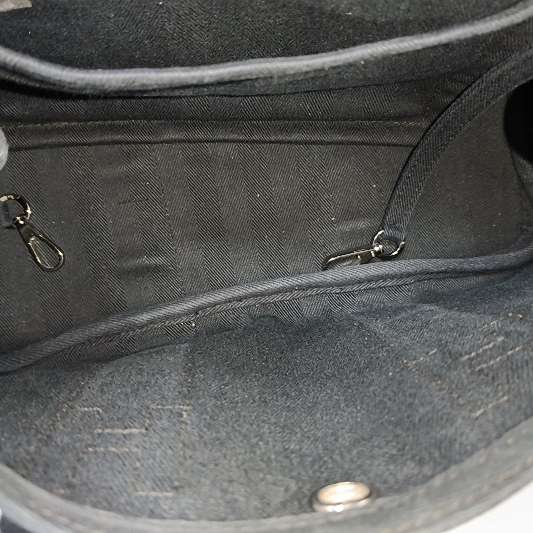 Valparaiso Canvas Black