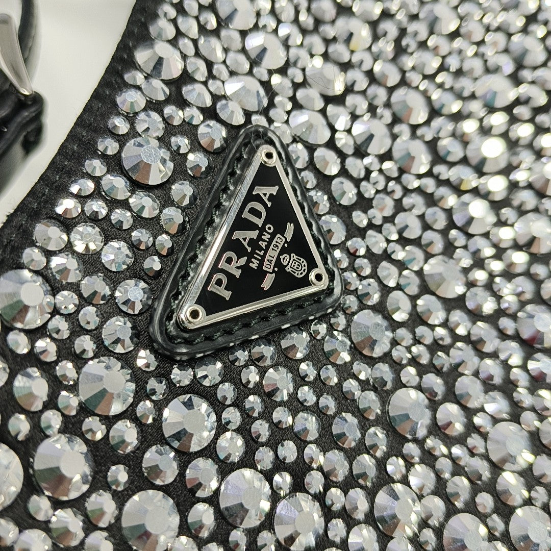 Cleo Fabric Black