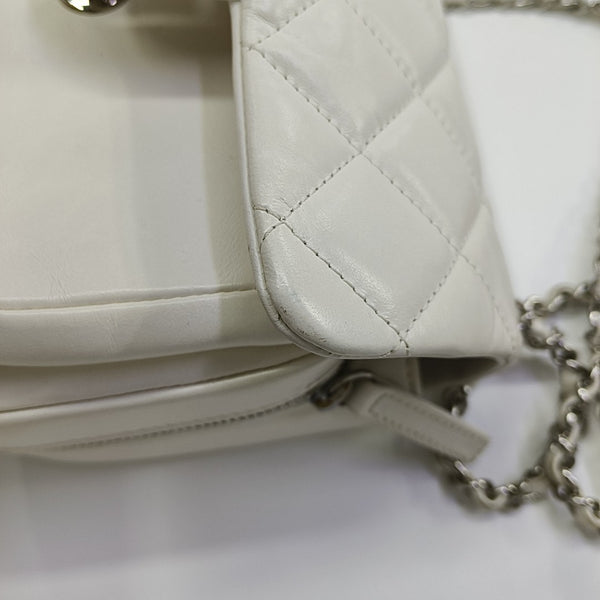 CLASSIC FLAP Mini Quilted Calfskin White