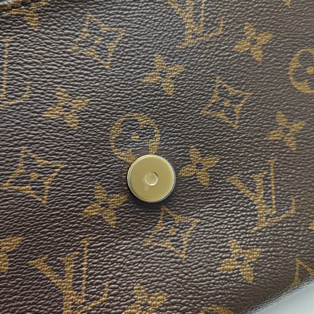 Authenticated pre-owned  LOCKY BB Monogram Coated Canvas Brown - Shoulder Bag at Looply