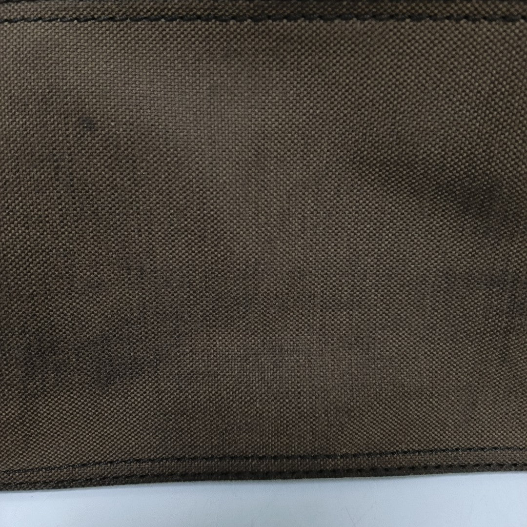 Canvas Brown