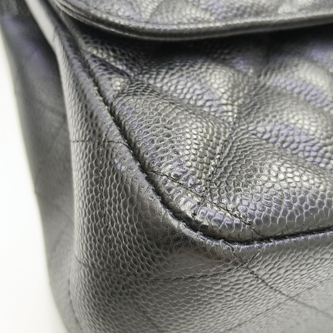 CLASSIC FLAP Jumbo Quilted Grained Calfskin Black