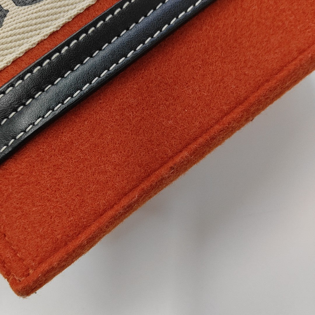 Woody Small Felt Orange
