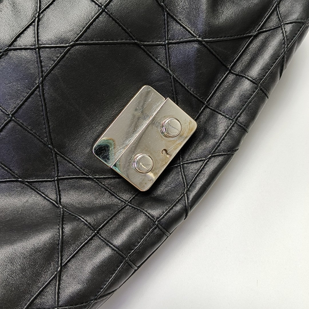 New Lock Cannage Calfskin Black