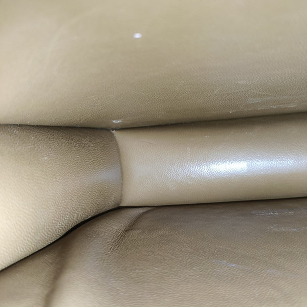 CLASSIC BOX Medium Calfskin Brown