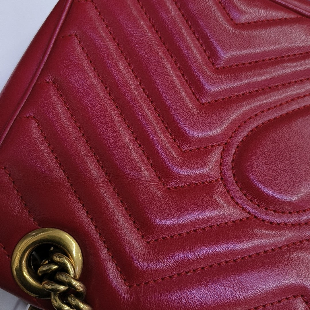 GG Marmont Medium Quilted Calfskin Red