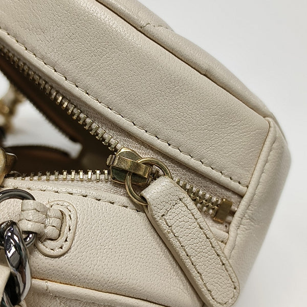 CHANEL 19 Small Quilted Lambskin White