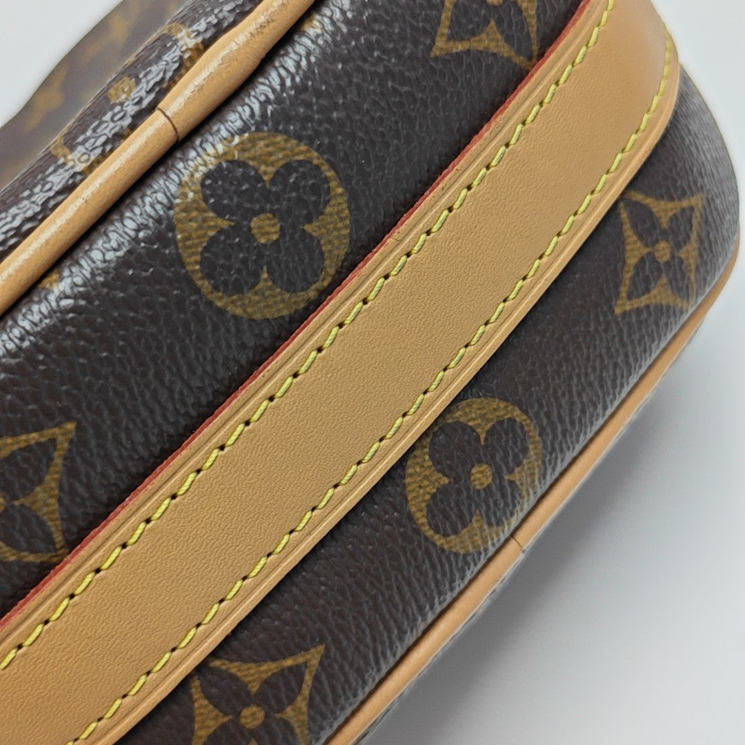BOITE CHAPEAU PM Monogram Coated Canvas Brown
