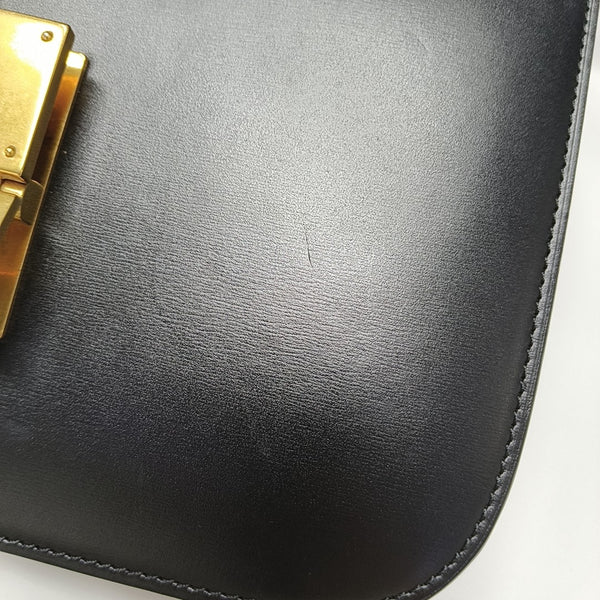 CLASSIC BOX Medium Calfskin Black