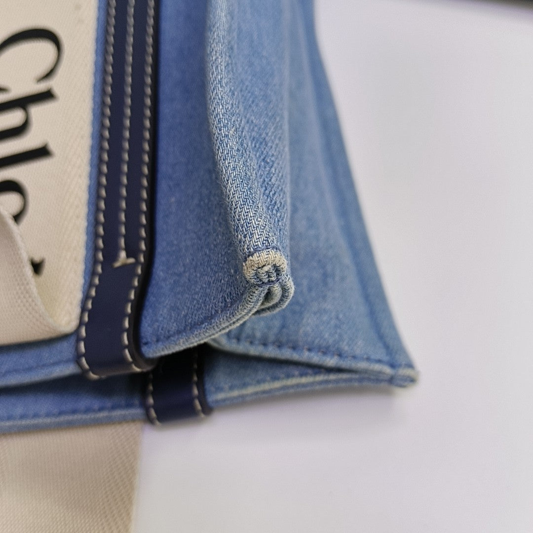 Woody Medium Denim Blue