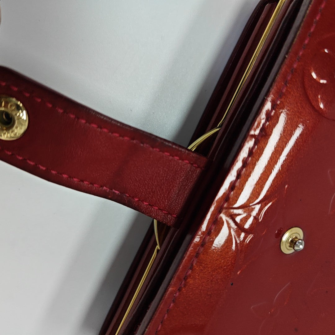 VIENNOIS Patent Leather Red Wallet