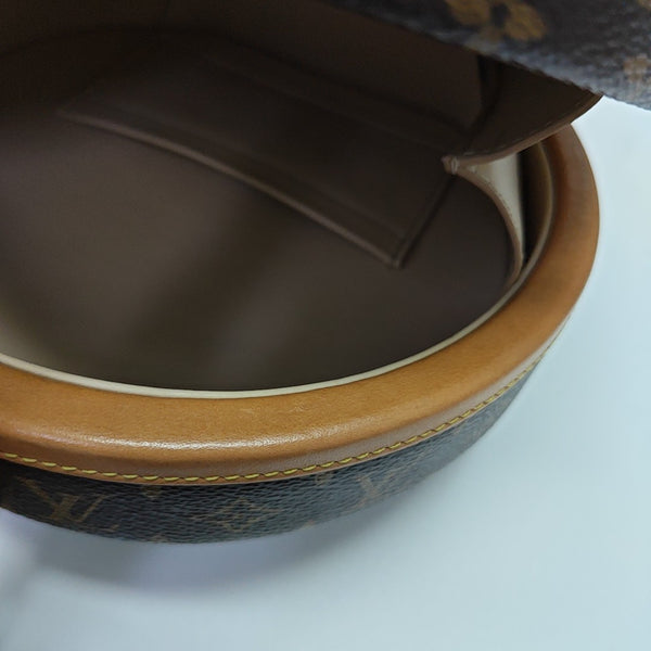BOITE CHAPEAU PM Monogram Coated Canvas Brown