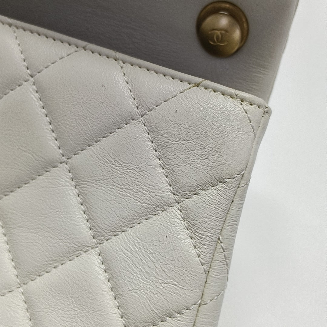 Quilted Calfskin White