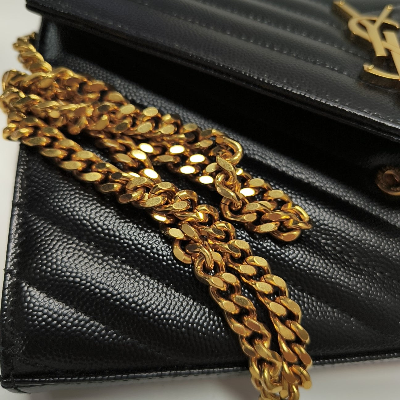 MONOGRAM Medium Chevron Calfskin Black