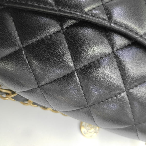 CLASSIC FLAP Mini Quilted Lambskin Black