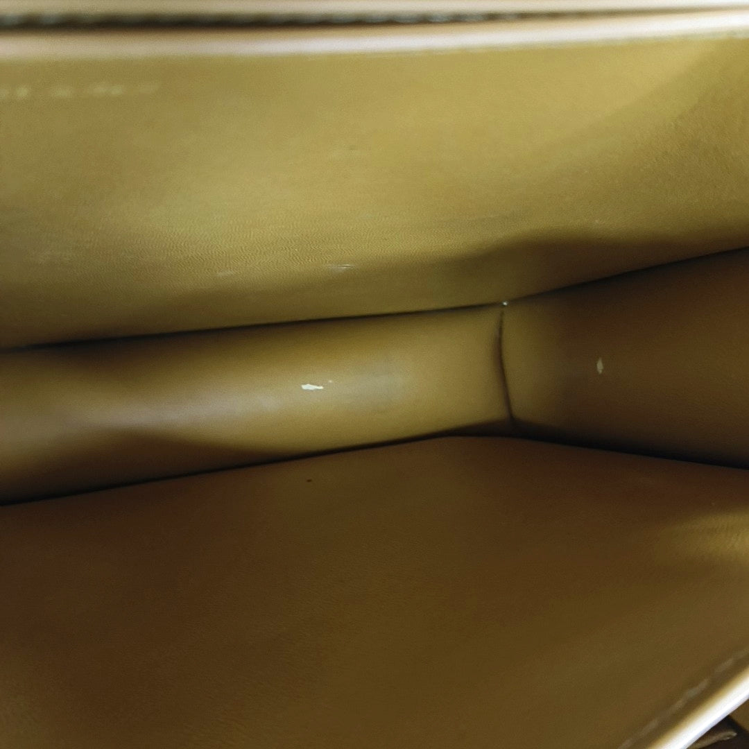 CLASSIC BOX Medium Calfskin Yellow