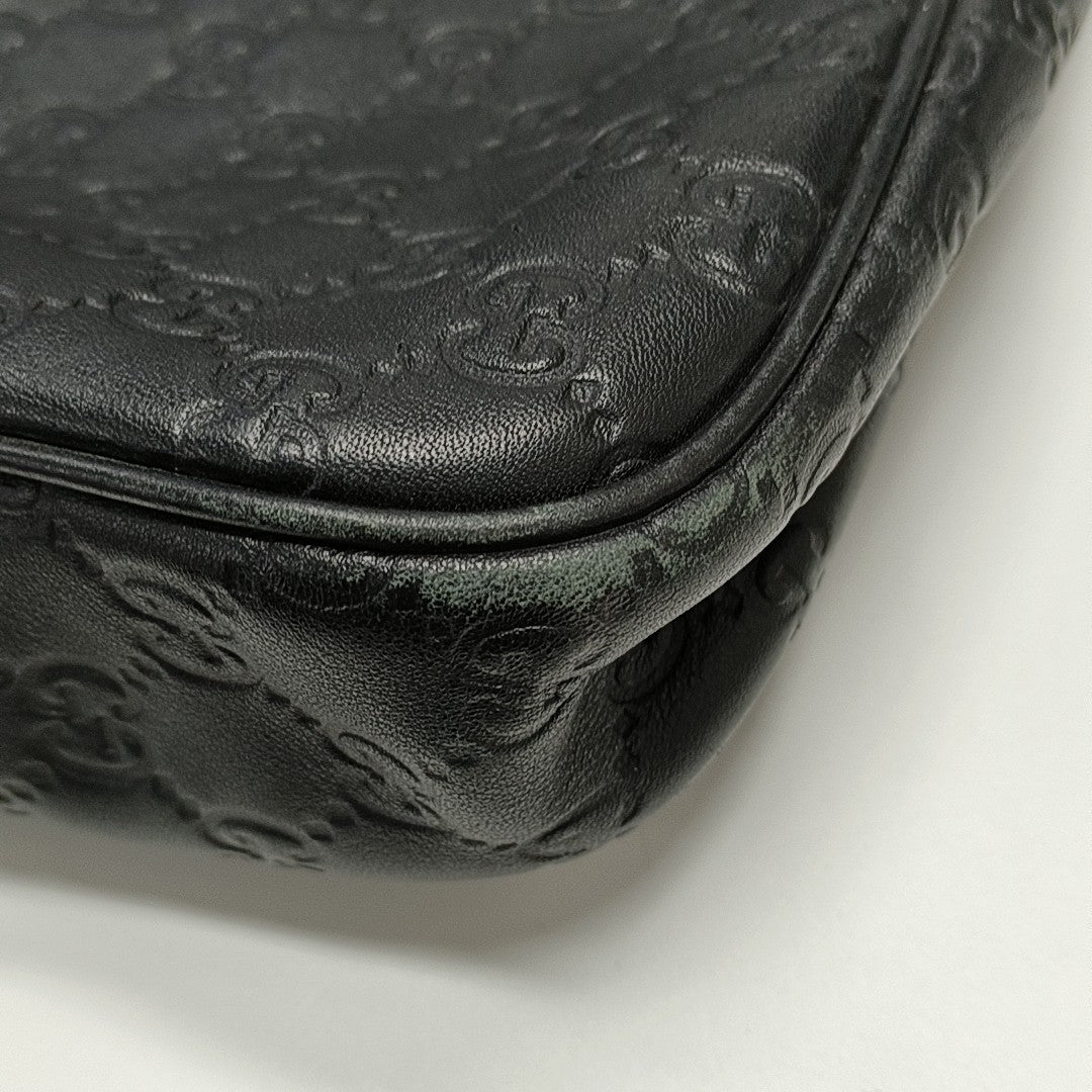 Signature Calfskin Black