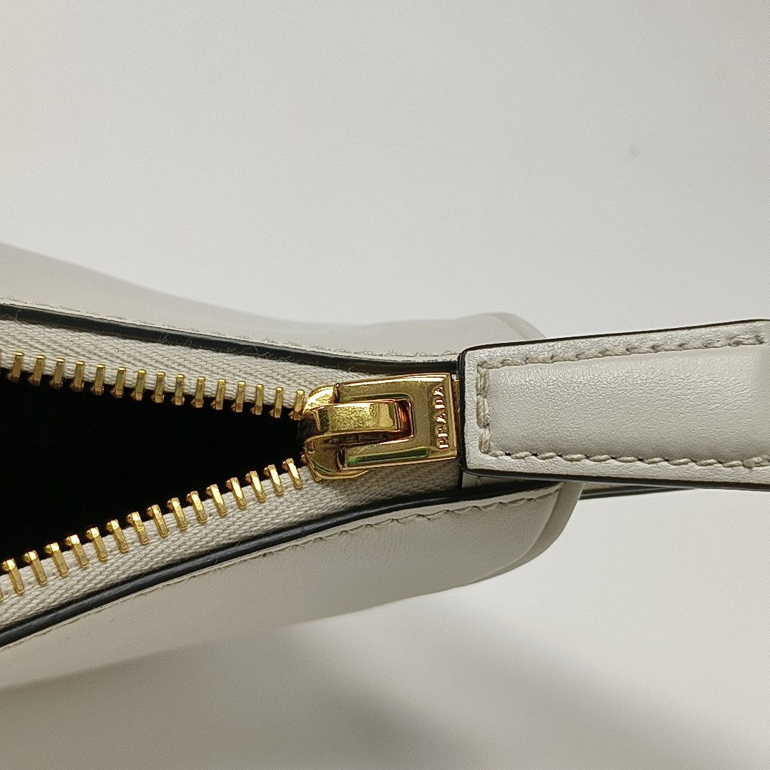 Arqué Calfskin White