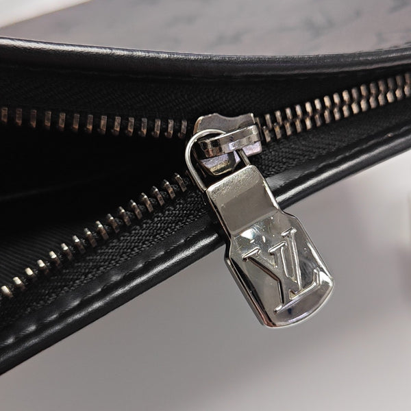 Pochette Voyag MM Monogram Coated Canvas Gray