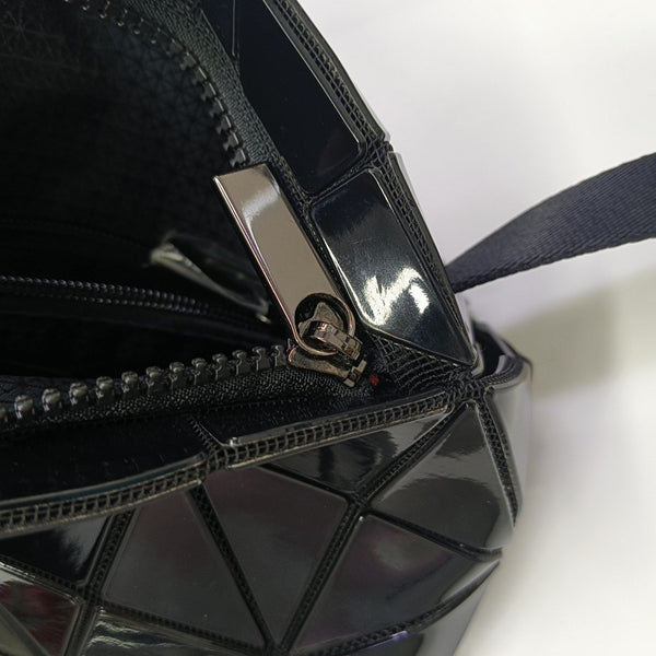 Special Material Shoulder Bag Black