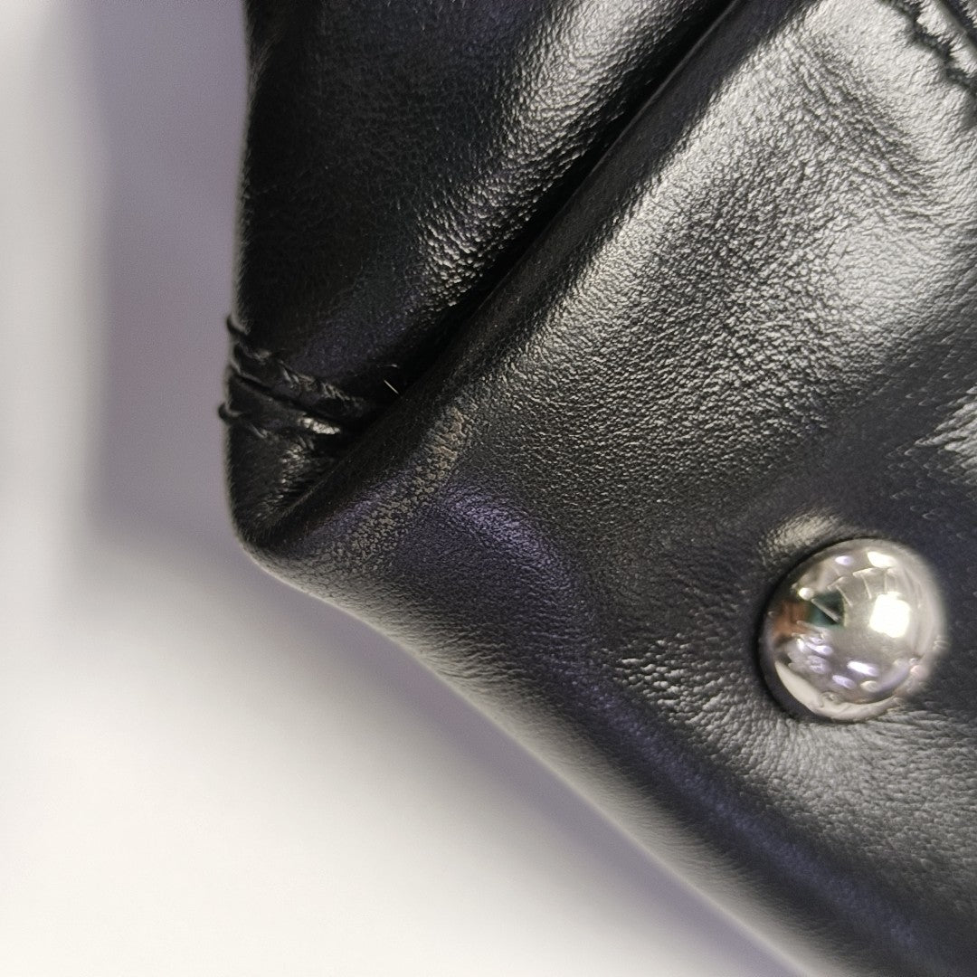 Lambskin Shoulder Bag MM Black