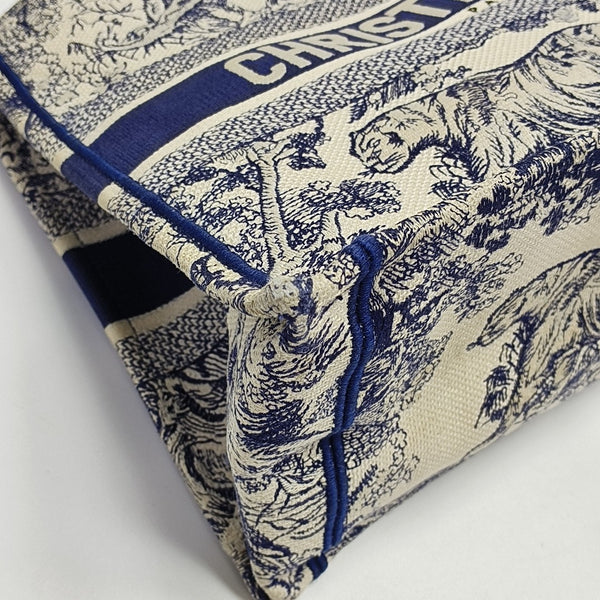 Authenticated pre-owned  Book Tote Medium Canvas Blue - Tote Bag at Looply