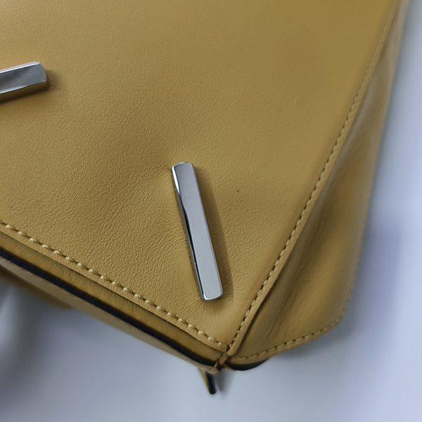 Puzzle Medium Calfskin Yellow