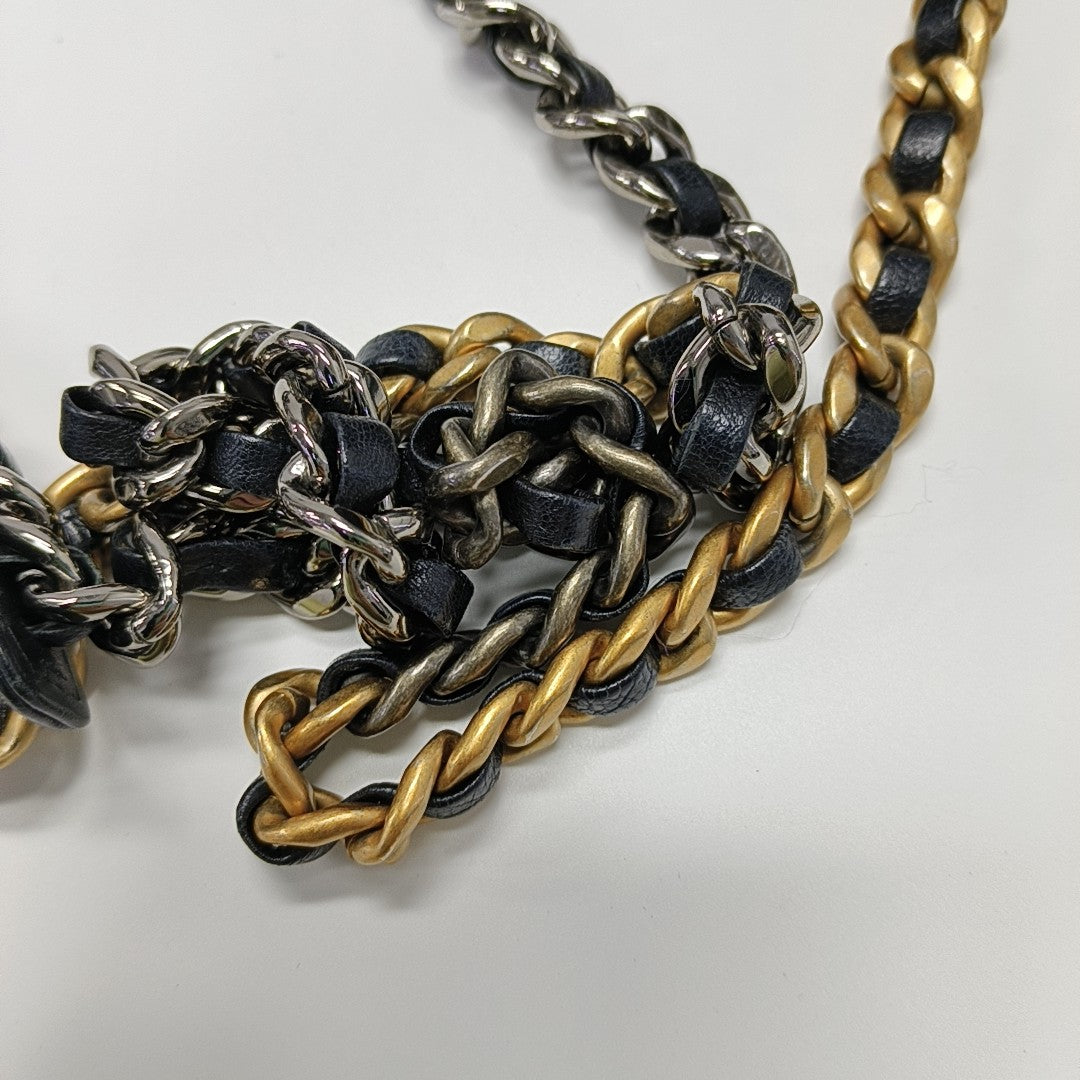 CHANEL 19 Quilted Lambskin Black