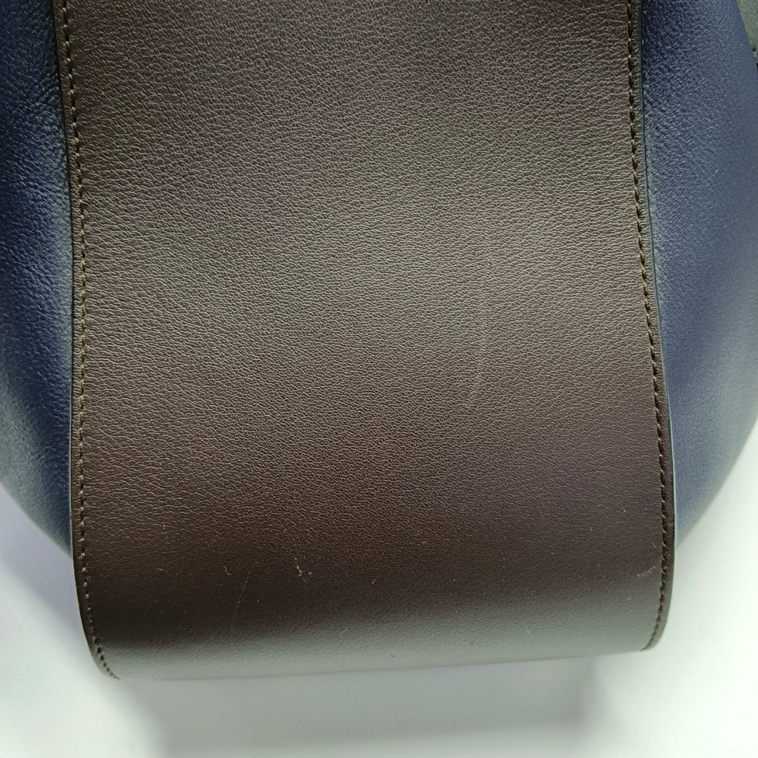 Authenticated pre-owned  Hammock Small Calfskin Brown - Shoulder Bag at Looply