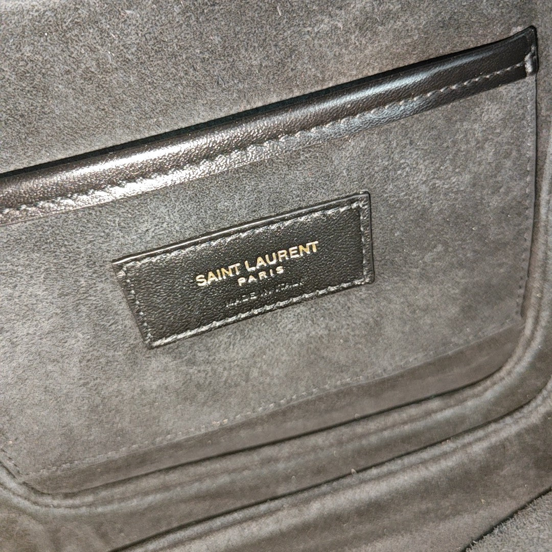 MONOGRAM Medium Calfskin Black