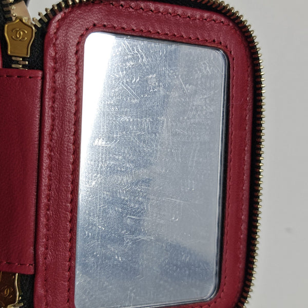 VANITY CASE Mini Quilted Lambskin Black