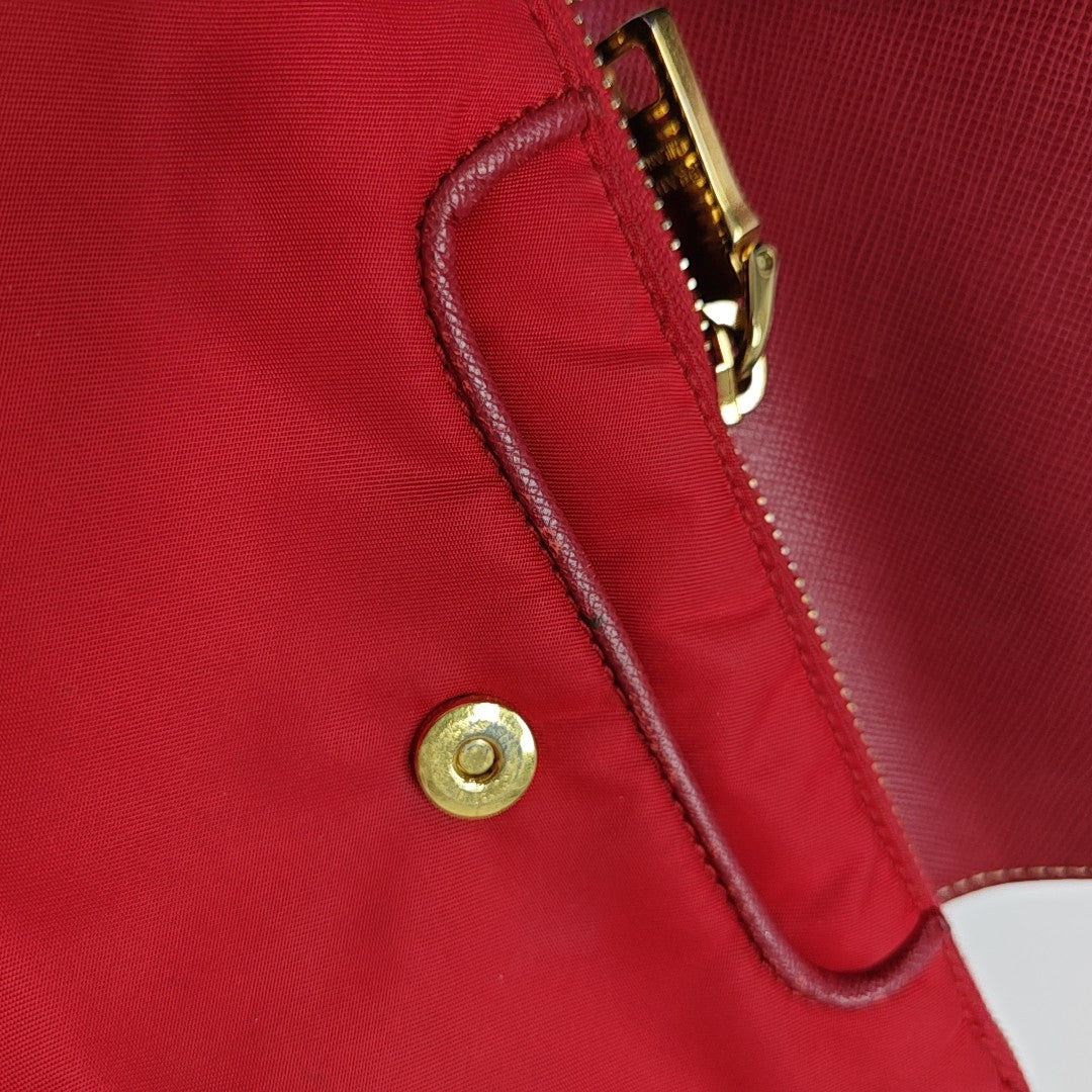 Party Nylon Red