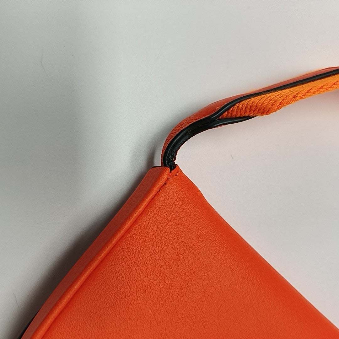 Heel Small Calfskin Orange