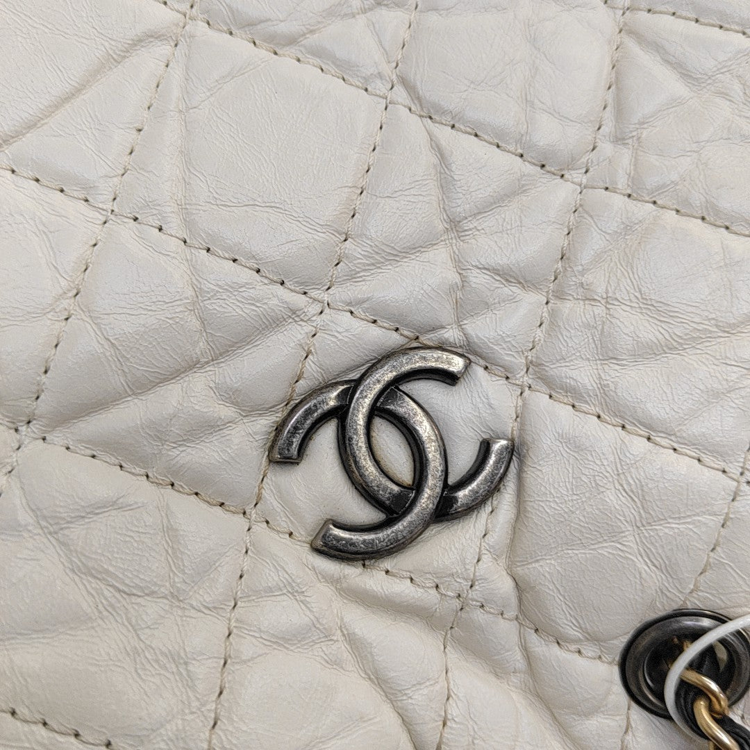 GABRIELLE Small Quilted Calfskin White