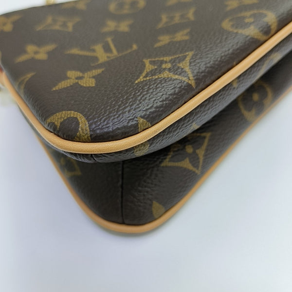 LIV POCHETTE Monogram Coated Canvas Brown