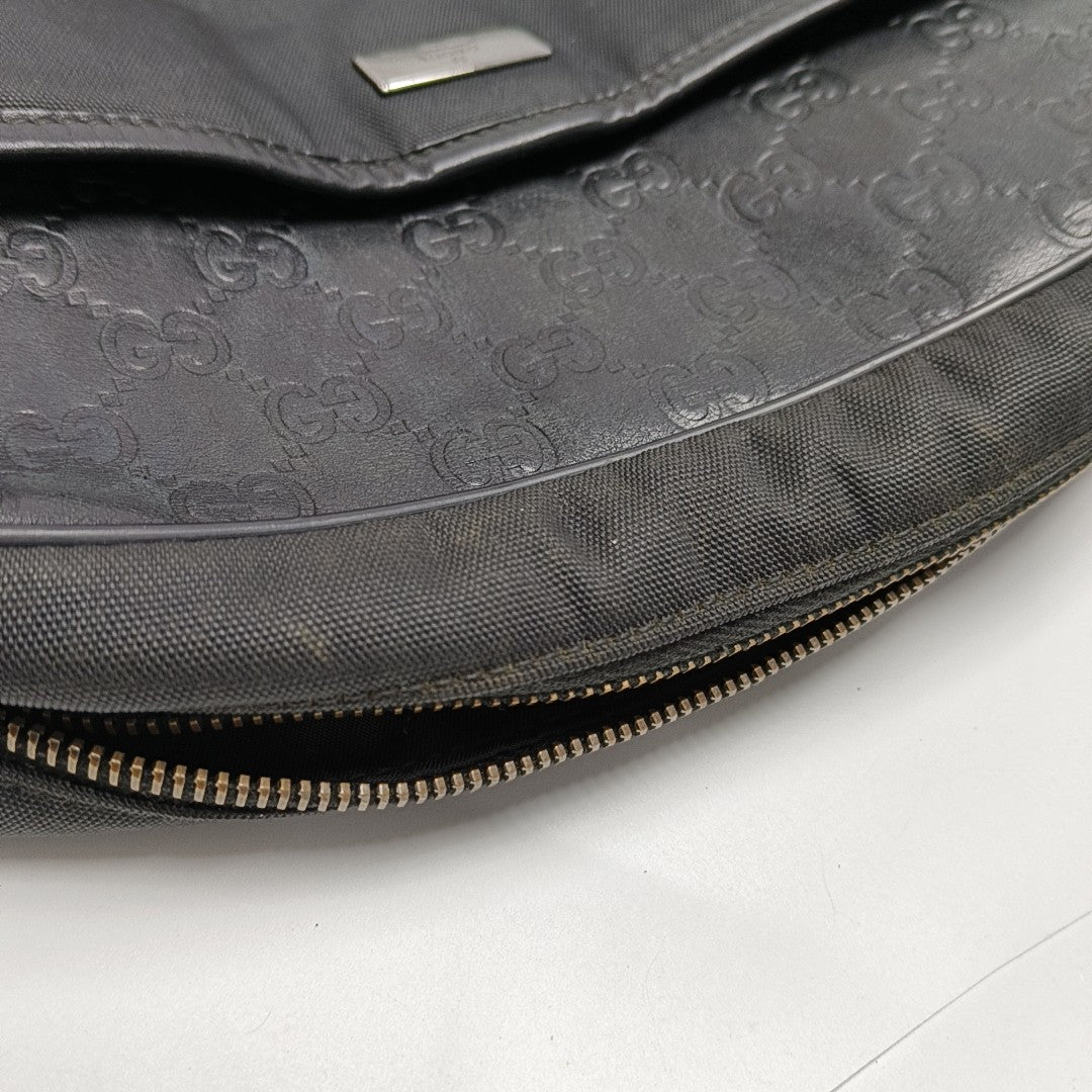 Messenger Fabric Black