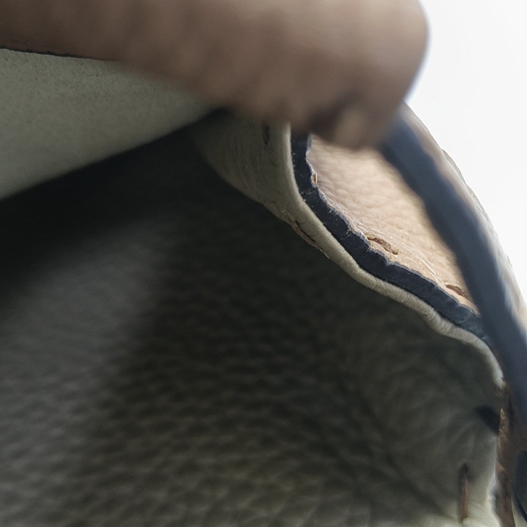 Peekaboo Medium Calfskin Brown