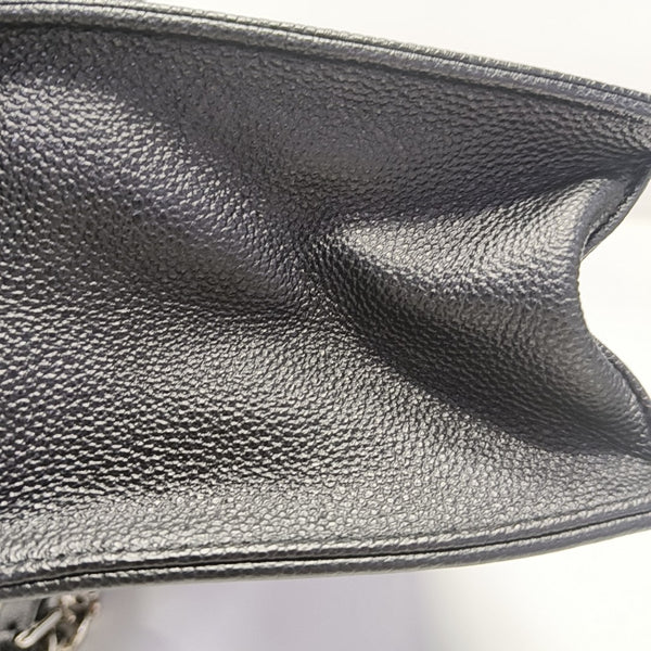 Diorama Medium Quilted Calfskin Black