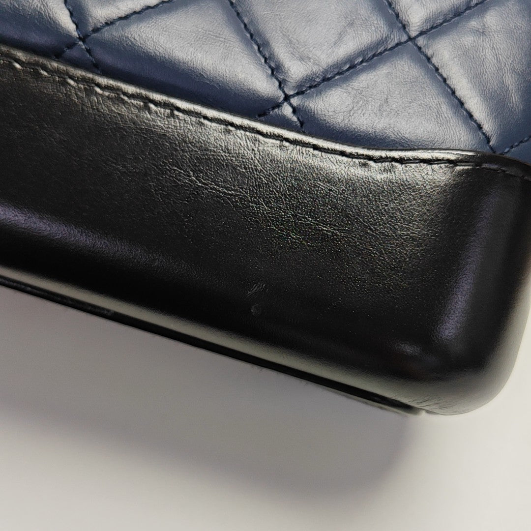 Authenticated pre-owned  GABRIELLE Quilted Calfskin Blue - Crossbody Bag at Looply