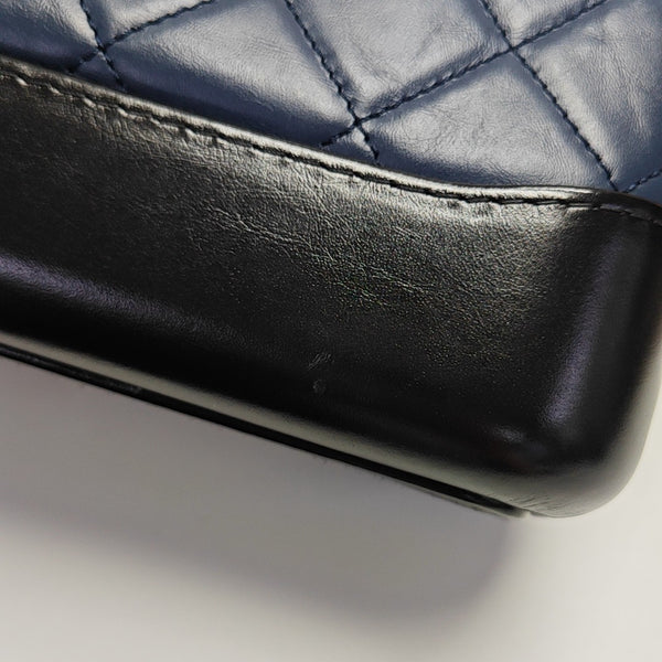 Authenticated pre-owned  GABRIELLE Quilted Calfskin Blue - Crossbody Bag at Looply