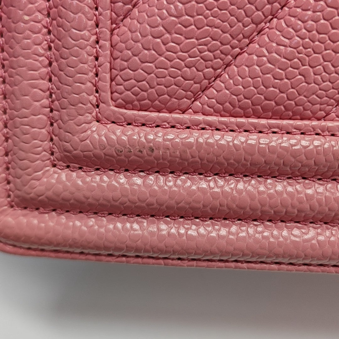 BOY CHANEL Small Chevron Grained Calfskin Pink