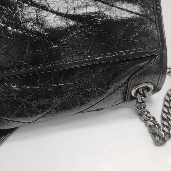NIKI Medium Chevron Calfskin Black
