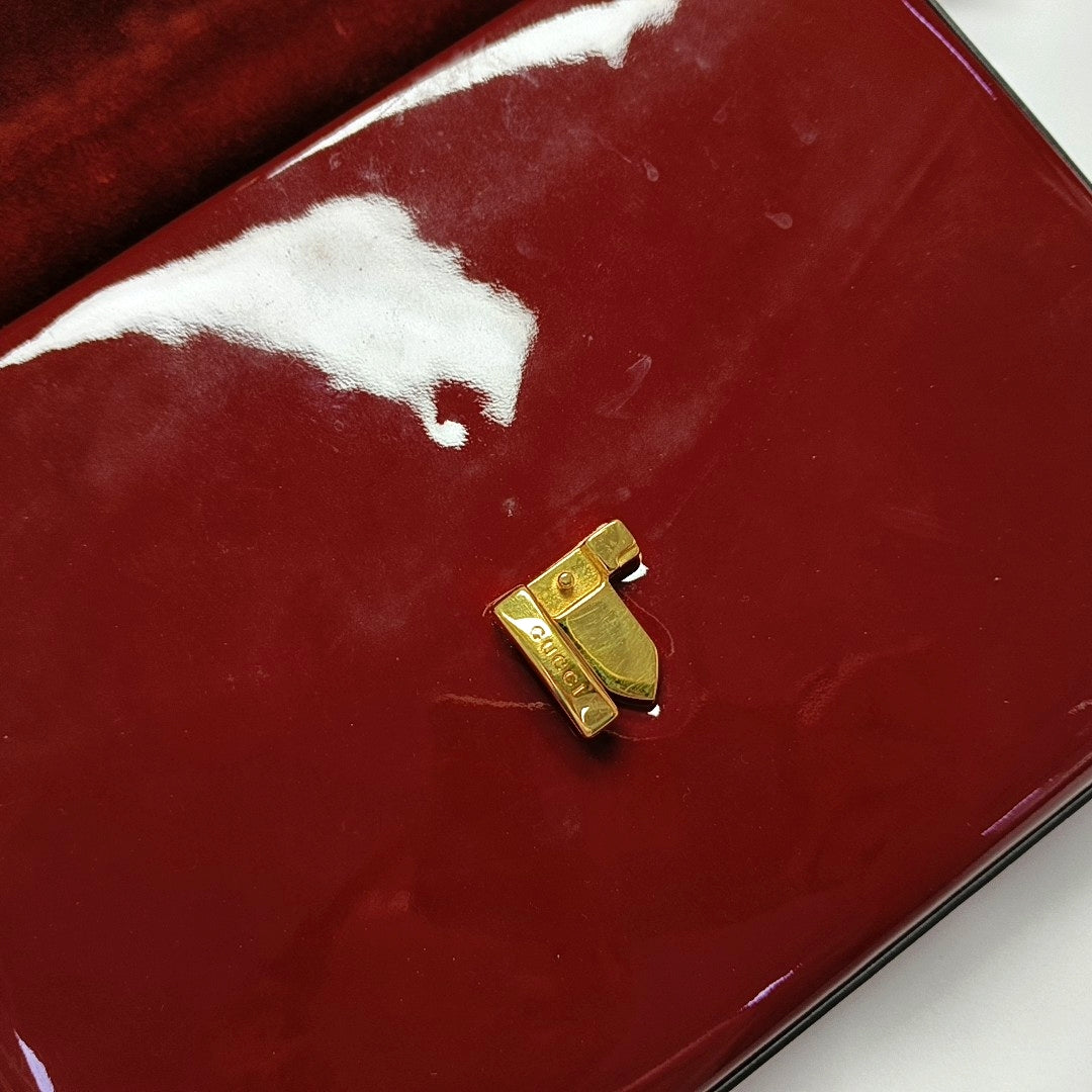 Authenticated pre-owned  Sylvie 1969 Patent Leather Red - Shoulder Bag at Looply