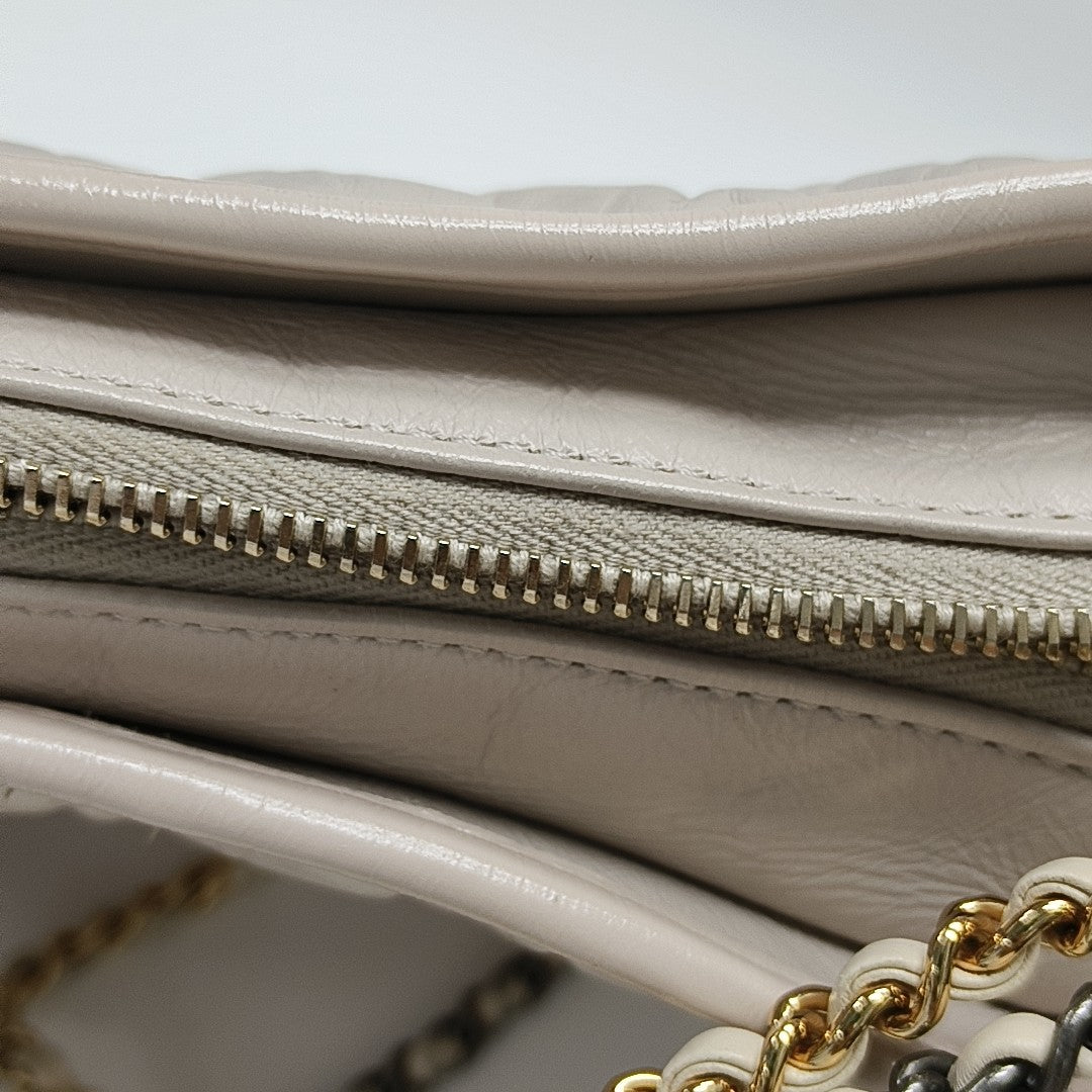 GABRIELLE Small Chevron Calfskin Beige