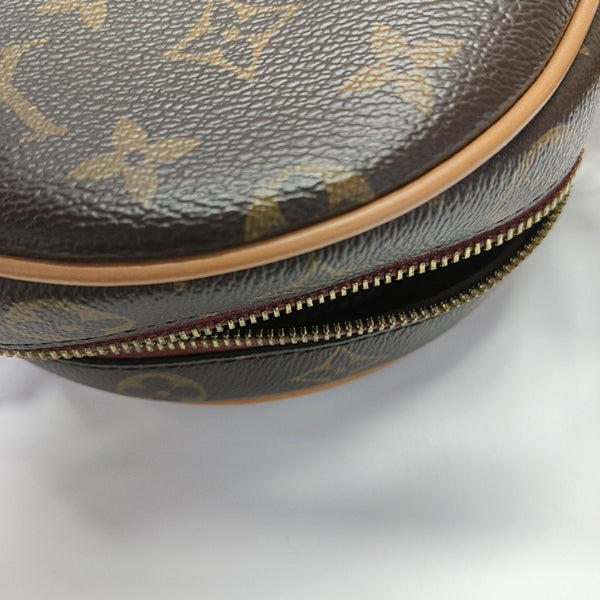 BOITE CHAPEAU PM Monogram Coated Canvas Brown
