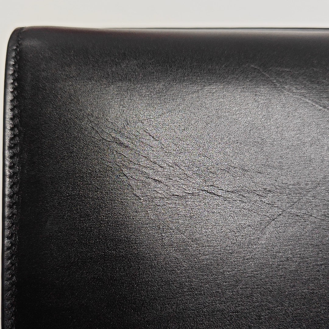 MANHATTAN Medium Calfskin Black
