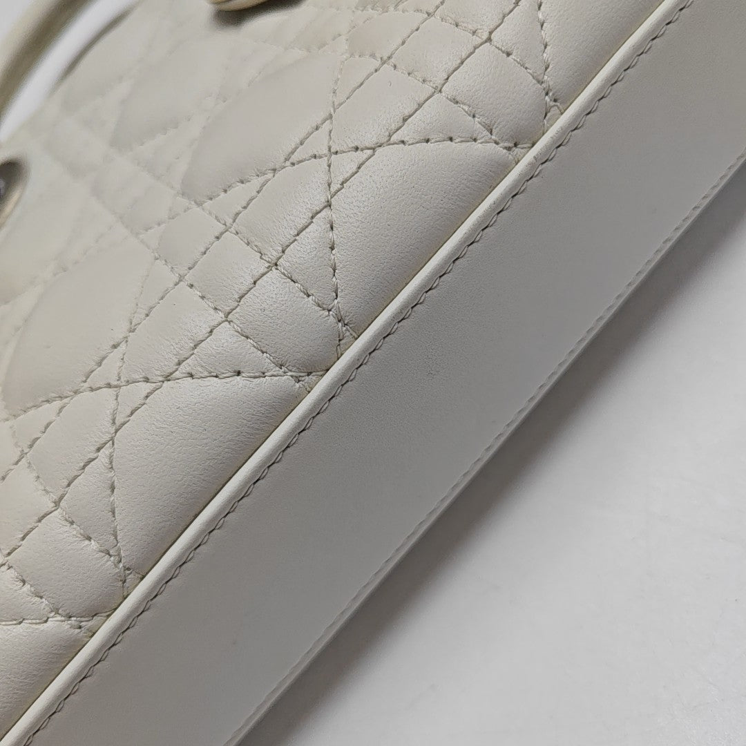 Lady D-Joy Medium Cannage Lambskin White