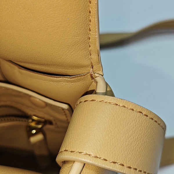 Cassette Medium Lambskin Beige